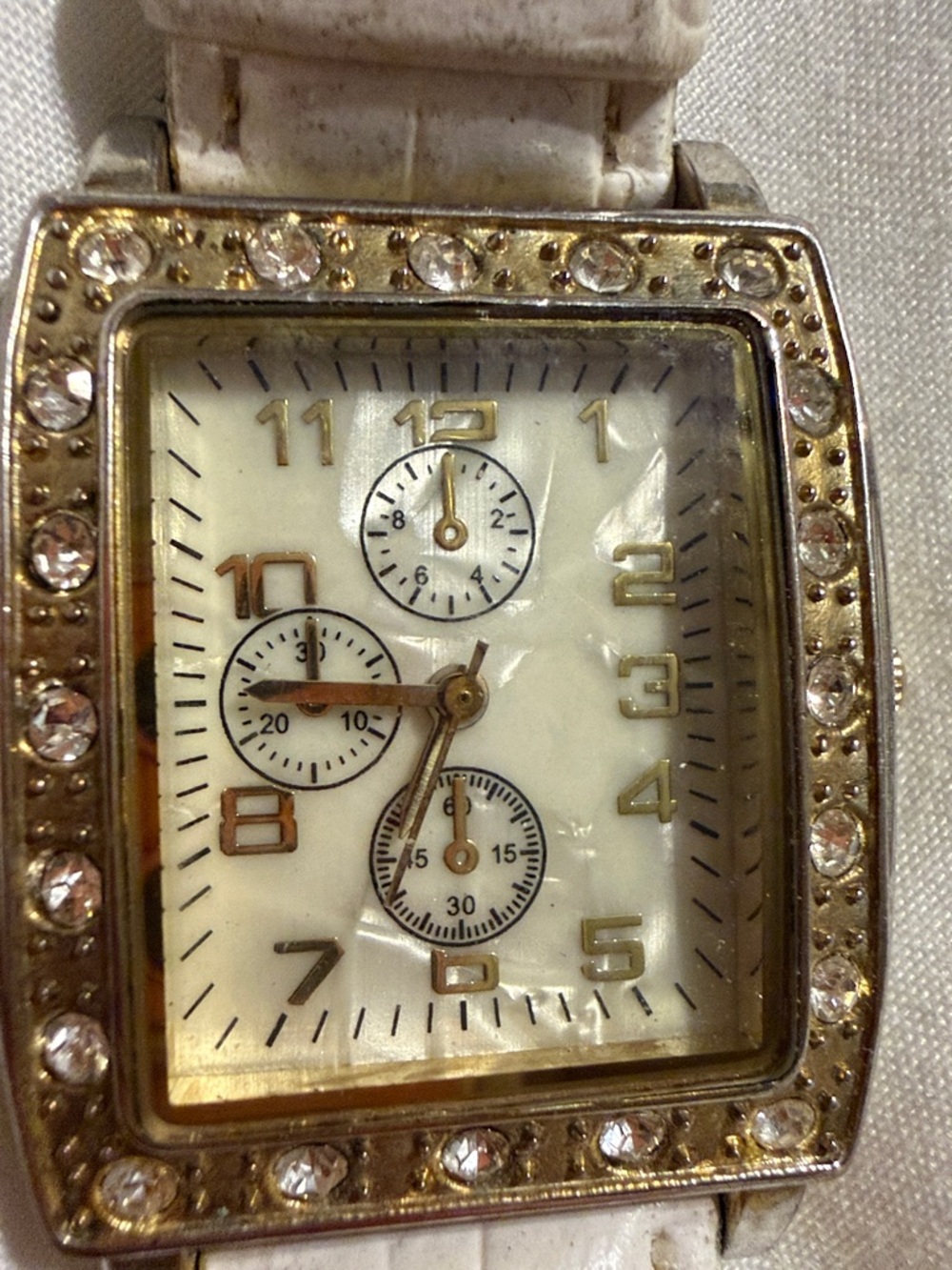 Elegant White and Gold Crystal Accent Women's Watch